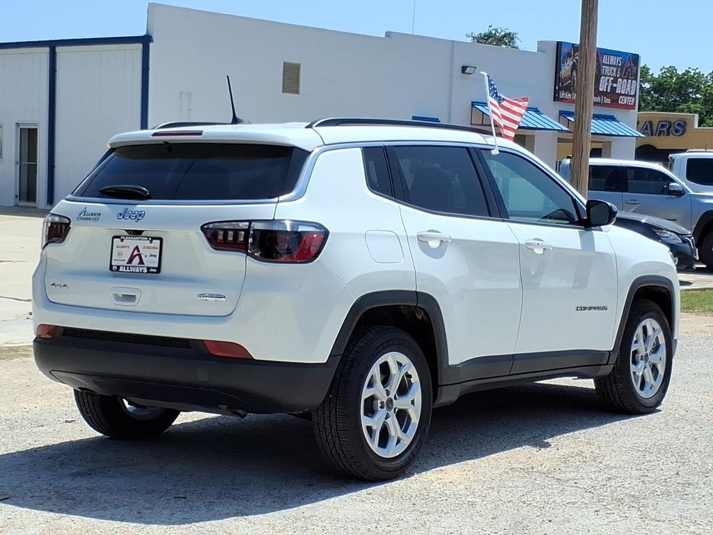 Used Car 2025 Jeep Compass  Latitude For Sale Under $30,000 In Pleasanton, Texas