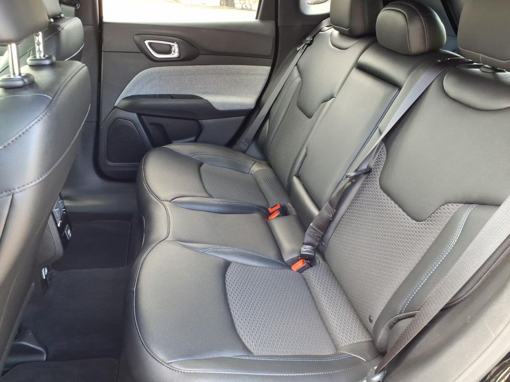 Used Car 2025 Jeep Compass  Latitude For Sale Under $30,000 In Pleasanton, Texas
