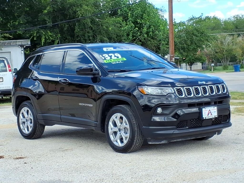 Used Car 2025 Jeep Compass  Latitude For Sale Under $30,000 In Pleasanton, Texas