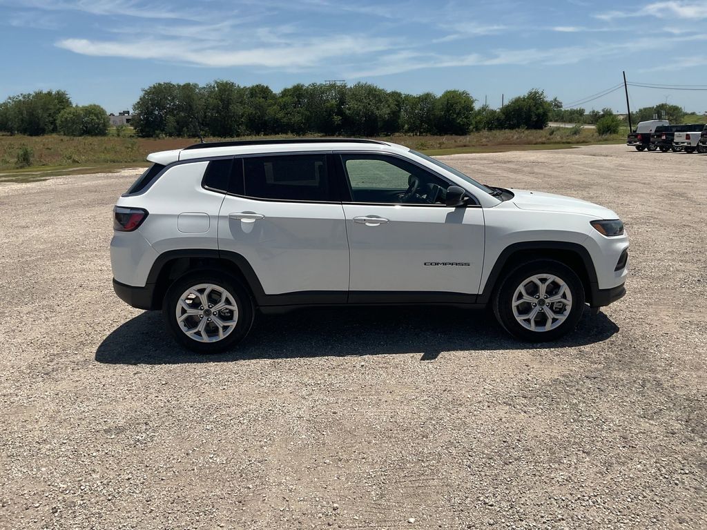 New Car 2025 Jeep Compass  Latitude For Sale Under $30,000 In Pleasanton, Texas