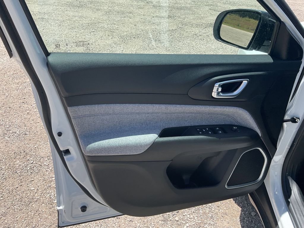 New Car 2025 Jeep Compass  Latitude For Sale Under $30,000 In Pleasanton, Texas