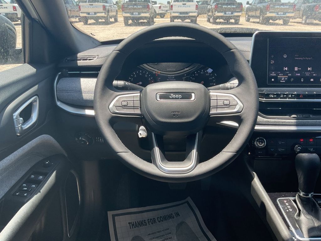 New Car 2025 Jeep Compass  Latitude For Sale Under $30,000 In Pleasanton, Texas