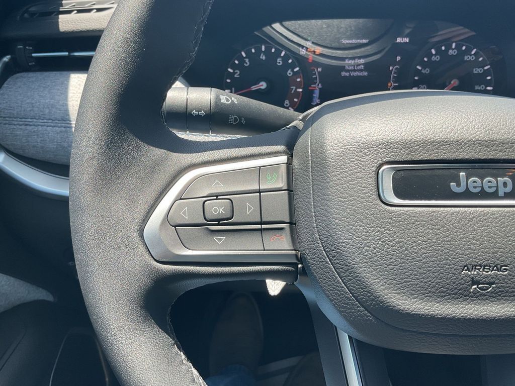 New Car 2025 Jeep Compass  Latitude For Sale Under $30,000 In Pleasanton, Texas