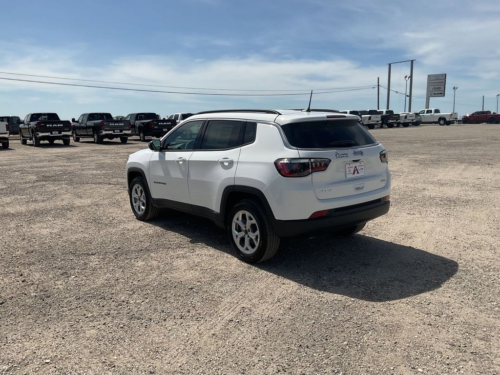 New Car 2025 Jeep Compass  Latitude For Sale Under $30,000 In Pleasanton, Texas