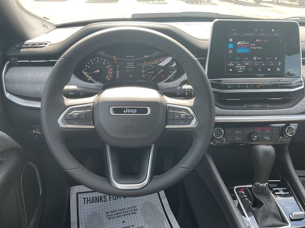 New Car 2025 Jeep Compass  Latitude For Sale Under $30,000 In Pleasanton, Texas