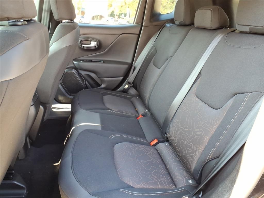 Used Car 2023 Jeep Renegade  Upland For Sale Under $25,000 In Pleasanton, Texas