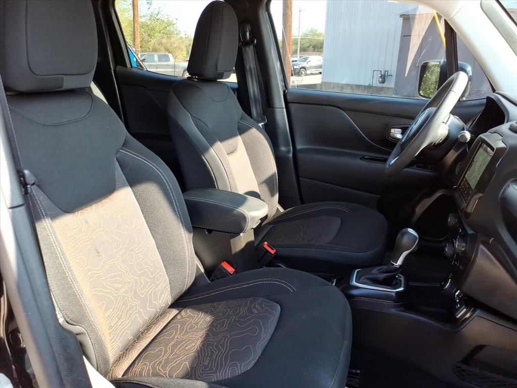 Used Car 2023 Jeep Renegade  Upland For Sale Under $25,000 In Pleasanton, Texas