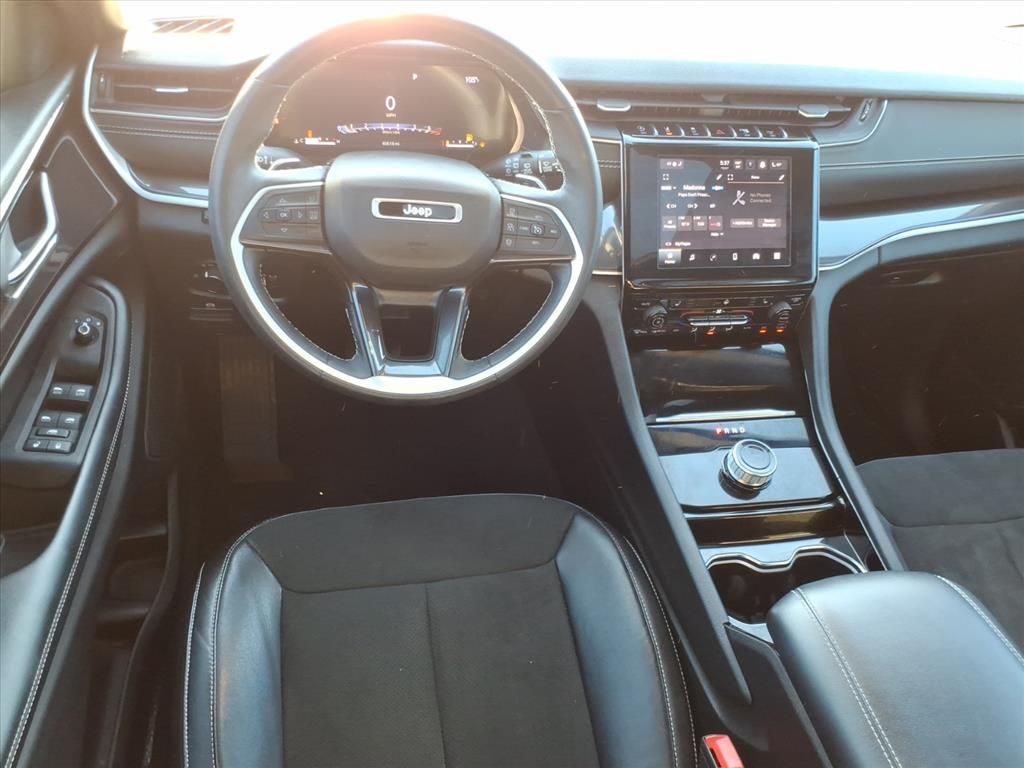 Used Car 2022 Jeep Grand Cherokee  Altitude For Sale Under $30,000 In Pleasanton, Texas