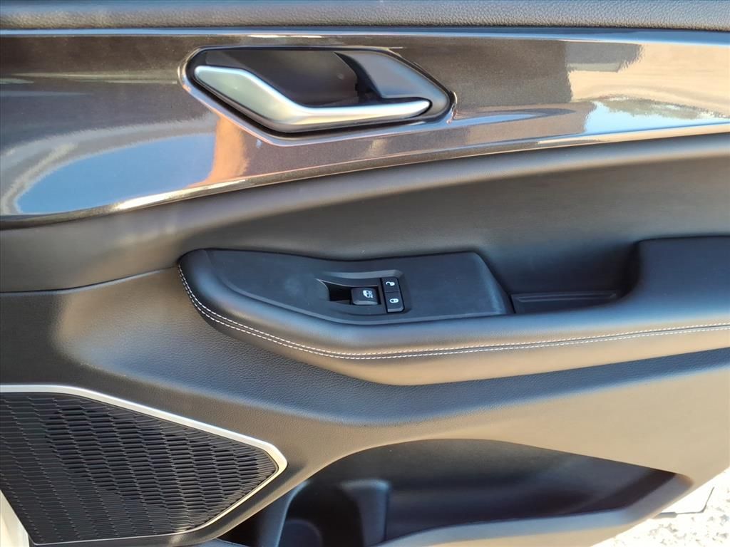 Used Car 2022 Jeep Grand Cherokee  Altitude For Sale Under $30,000 In Pleasanton, Texas