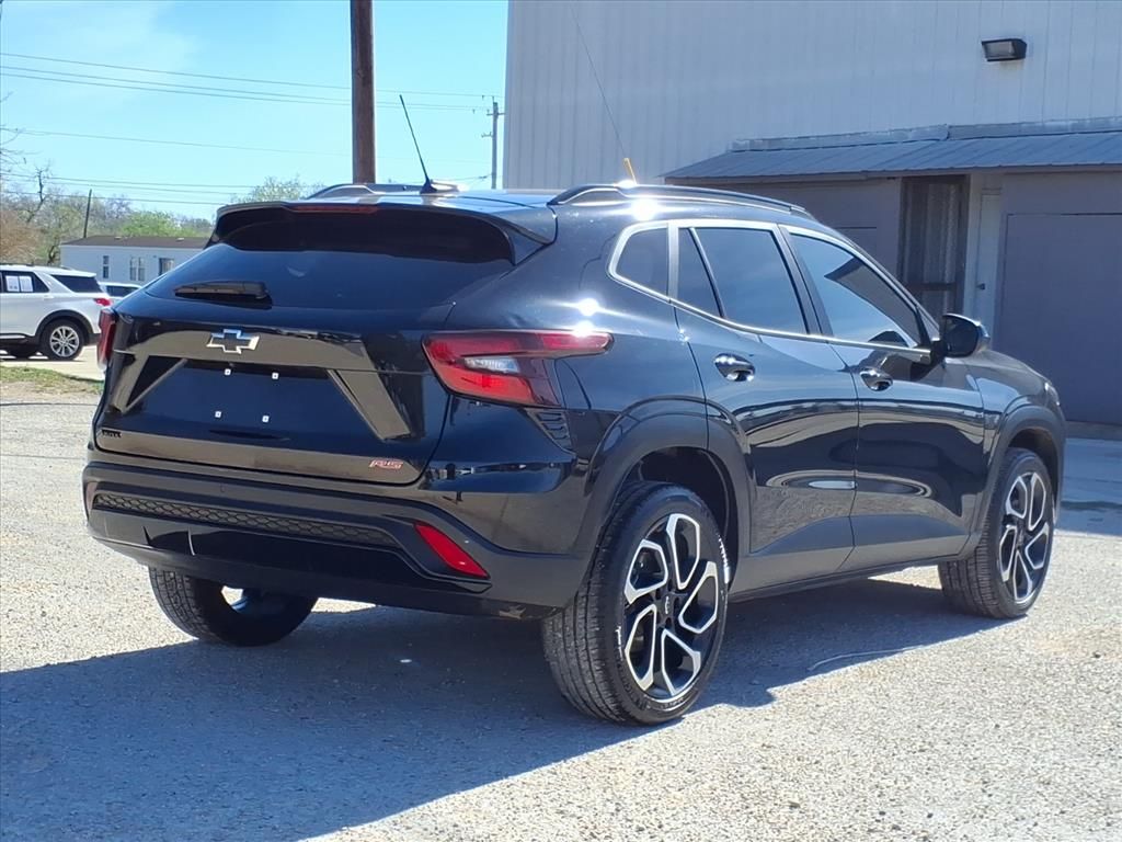 Used Car 2025 Chevrolet Trax  2rs For Sale Under $30,000 In Pleasanton, Texas