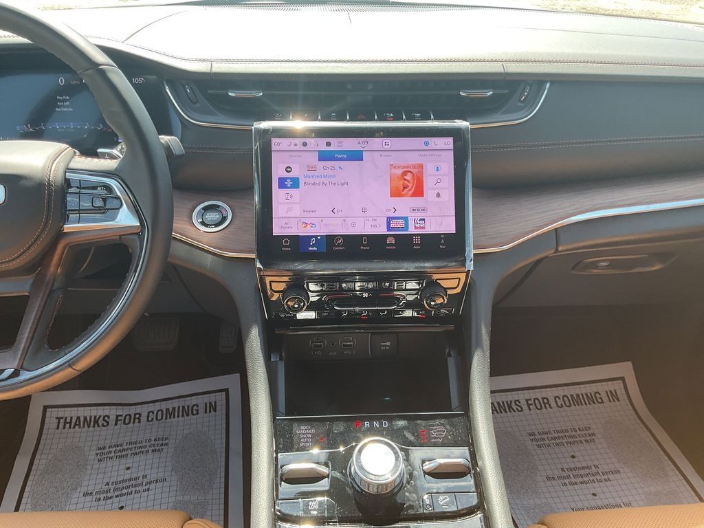 New Car 2025 Jeep Grand Cherokee L  Summit For Sale Under $70,000 In Pleasanton, Texas