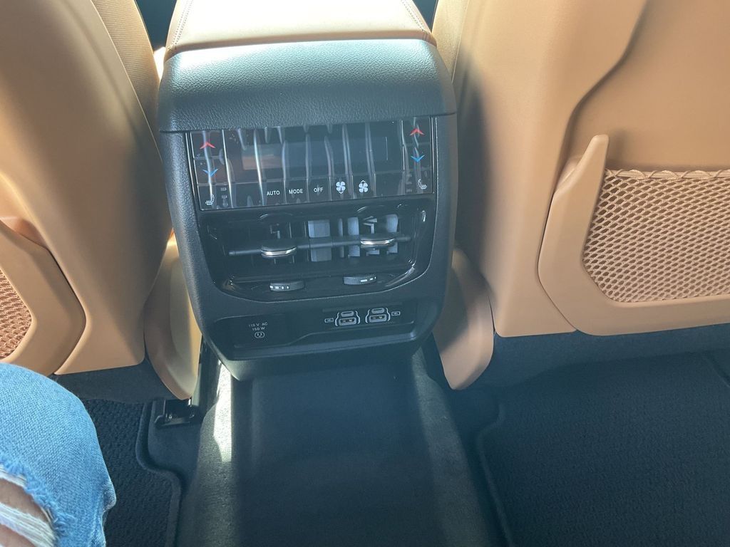 New Car 2025 Jeep Grand Cherokee L  Summit For Sale Under $70,000 In Pleasanton, Texas