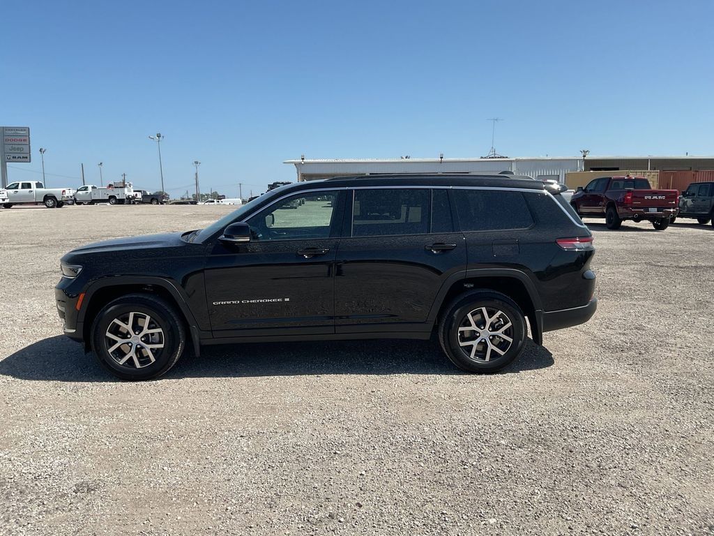 New Car 2025 Jeep Grand Cherokee L  Limited For Sale Under $50,000 In Pleasanton, Texas
