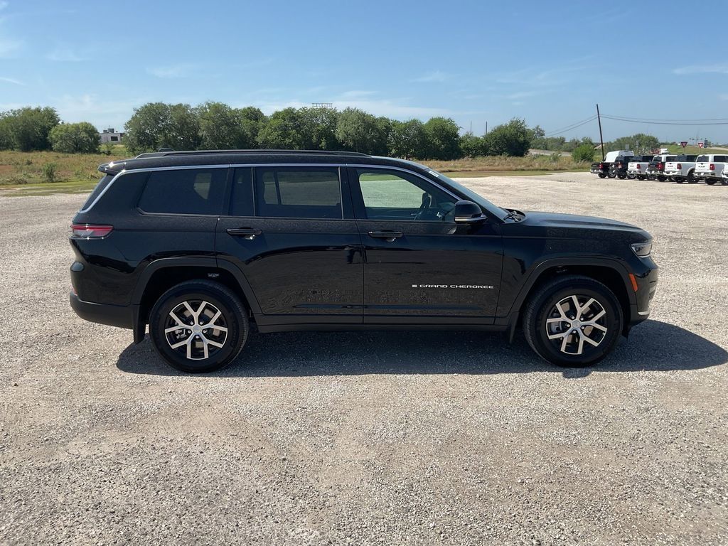 New Car 2025 Jeep Grand Cherokee L  Limited For Sale Under $50,000 In Pleasanton, Texas