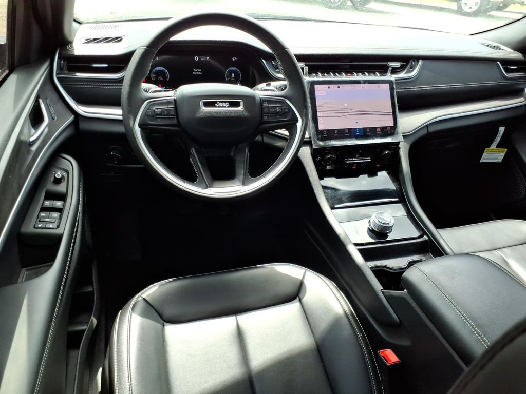 Used Car 2025 Jeep Grand Cherokee L  Limited For Sale Under $50,000 In Pleasanton, Texas