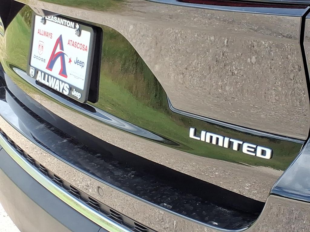 Used Car 2025 Jeep Grand Cherokee L  Limited For Sale Under $50,000 In Pleasanton, Texas