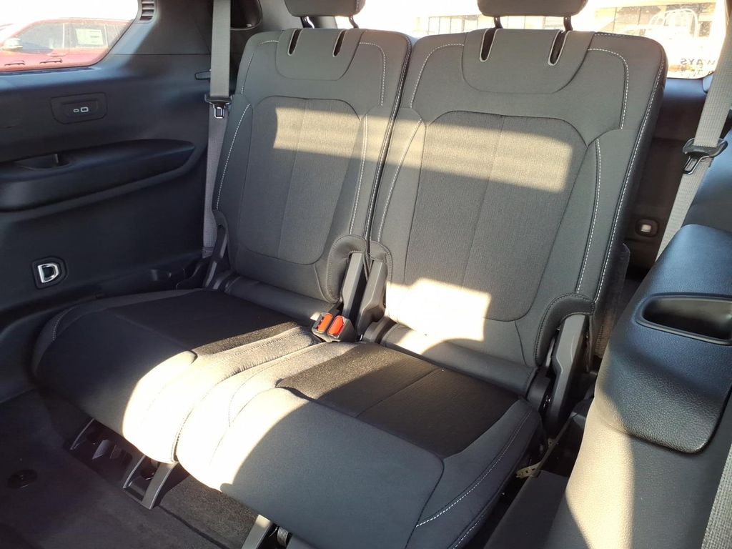 New Car 2025 Jeep Grand Cherokee L  Laredo X For Sale Under $50,000 In Pleasanton, Texas