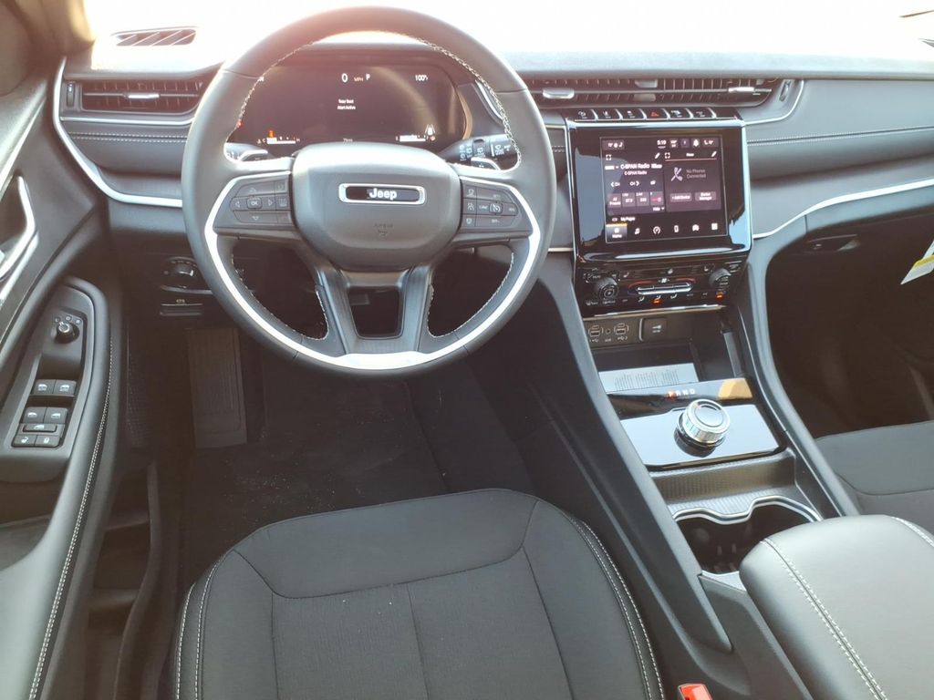 New Car 2025 Jeep Grand Cherokee L  Laredo X For Sale Under $50,000 In Pleasanton, Texas