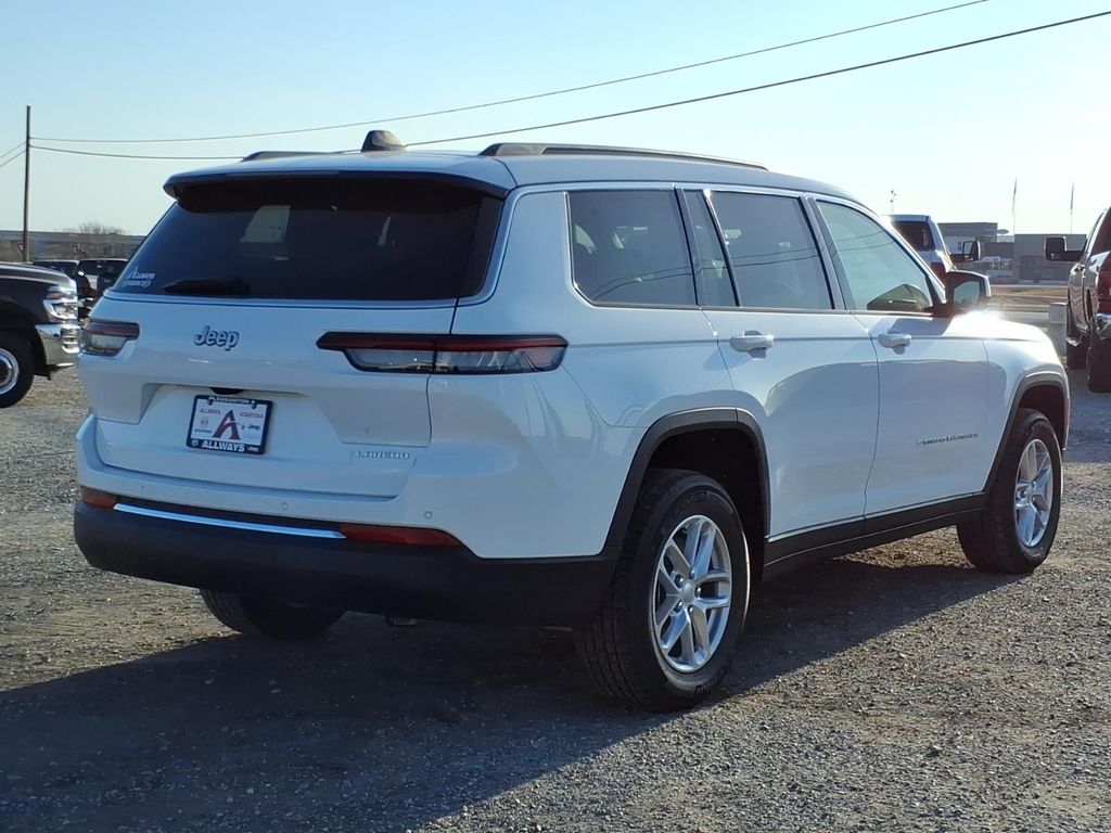 New Car 2025 Jeep Grand Cherokee L  Laredo X For Sale Under $50,000 In Pleasanton, Texas