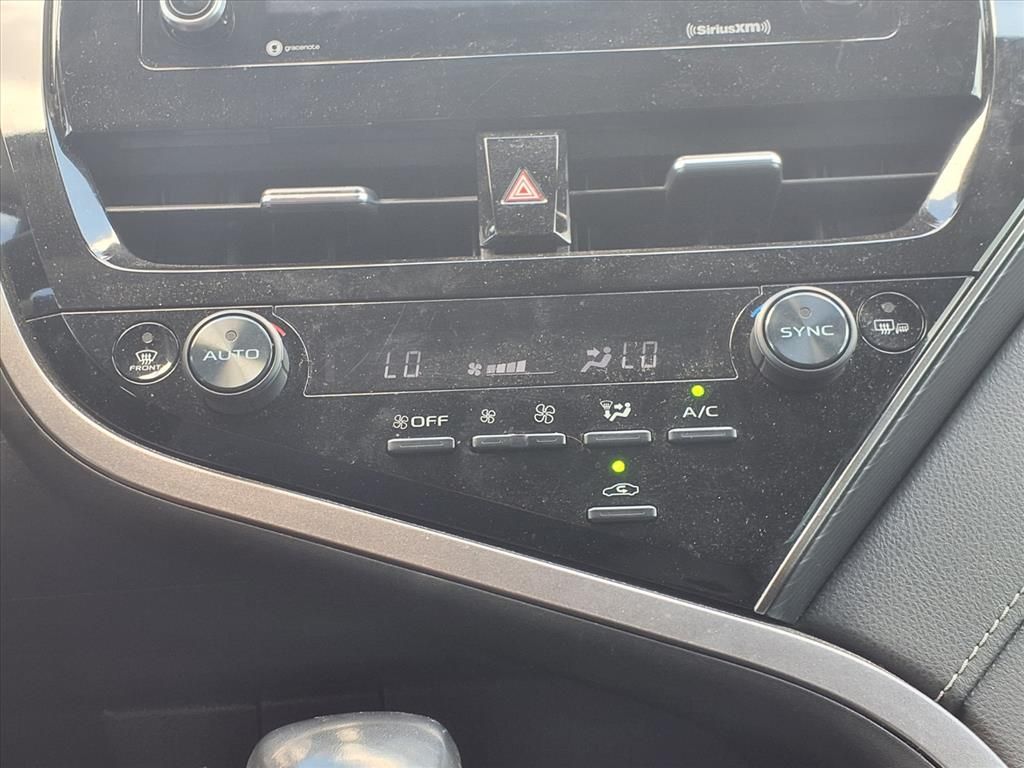 Used Car 2023 Toyota Camry  Se For Sale Under $30,000 In Pleasanton, Texas