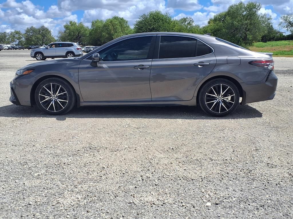 Used Car 2023 Toyota Camry  Se For Sale Under $30,000 In Pleasanton, Texas