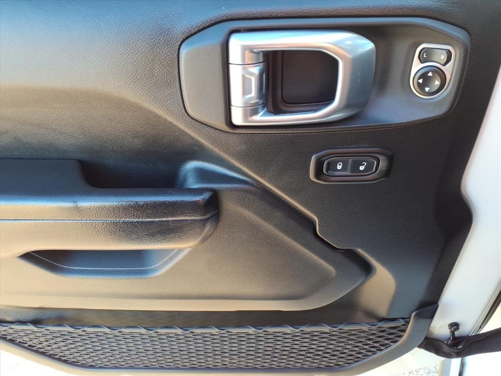 Used Car 2021 Jeep Wrangler  Unlimited Willys For Sale Under $35,000 In Pleasanton, Texas