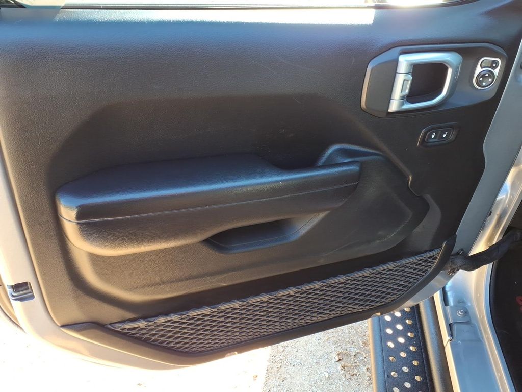 Used Car 2019 Jeep Wrangler  Sport S For Sale Under $30,000 In Pleasanton, Texas