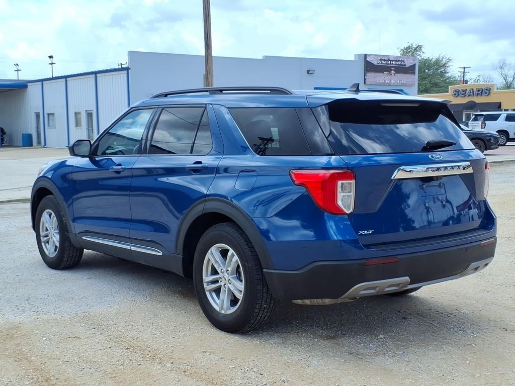 Used Car 2022 Ford Explorer  Xlt For Sale Under $30,000 In Pleasanton, Texas