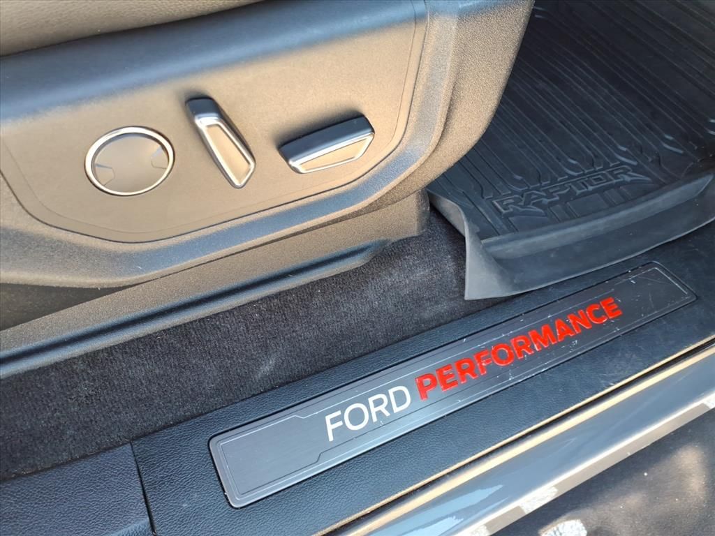 Used Car 2018 Ford F-150  Raptor For Sale Under $35,000 In Pleasanton, Texas