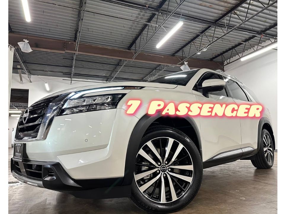 Pearl White Tricoat 2024 Nissan Pathfinder SUV / Crossover Front-Wheel Drive 9-Speed Automatic