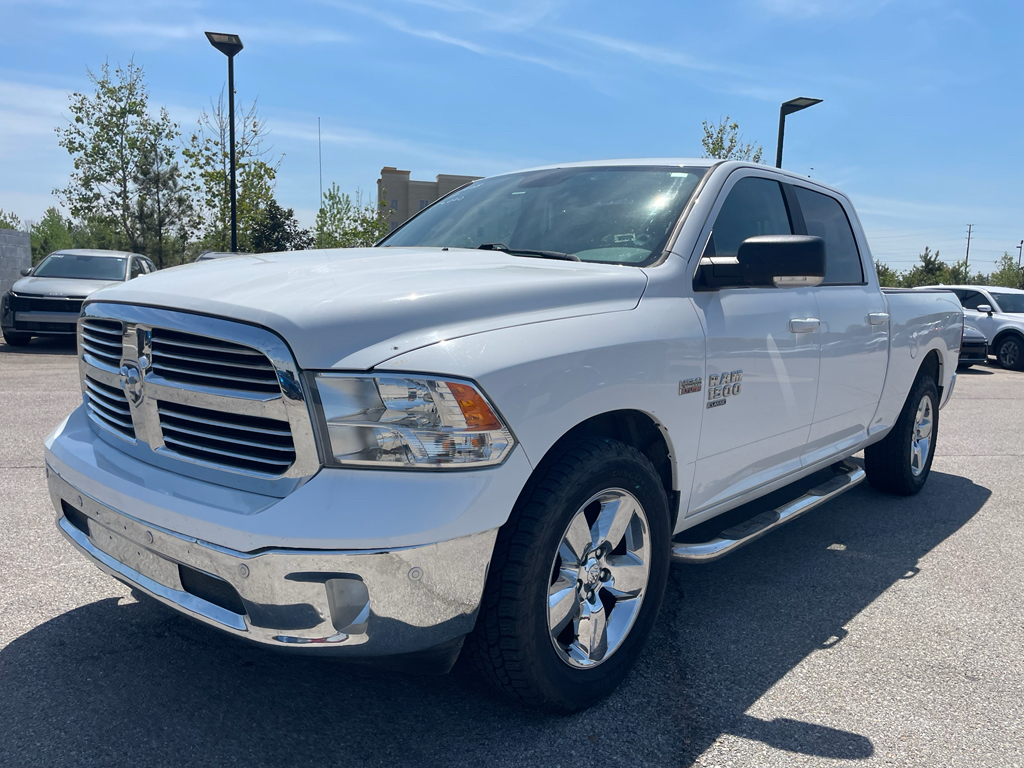 Bright White Clearcoat 2019 RAM 1500 Classic Big Horn Crew Cab 4WD Pickup Truck Four-Wheel Drive 8-Speed Automatic