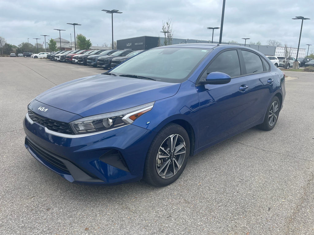 Deep Sea Blue 2024 Kia Forte LXS FWD Sedan Front-Wheel Drive Continuously Variable Transmission