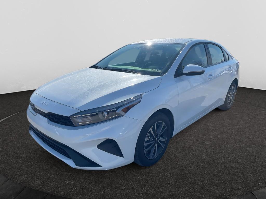 2024 Kia Forte LXS FWD