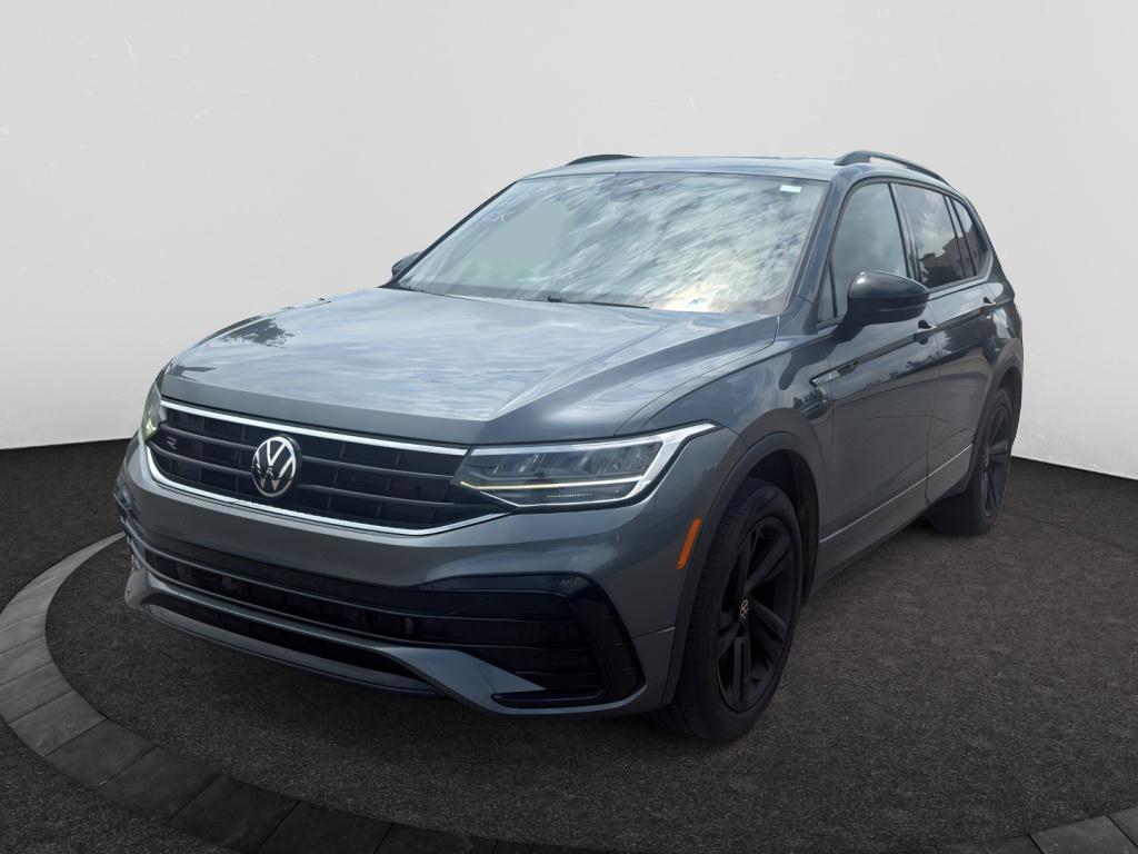 Platinum Gray Metallic 2023 Volkswagen Tiguan SE R-Line Black FWD SUV / Crossover Front-Wheel Drive 8-Speed Automatic