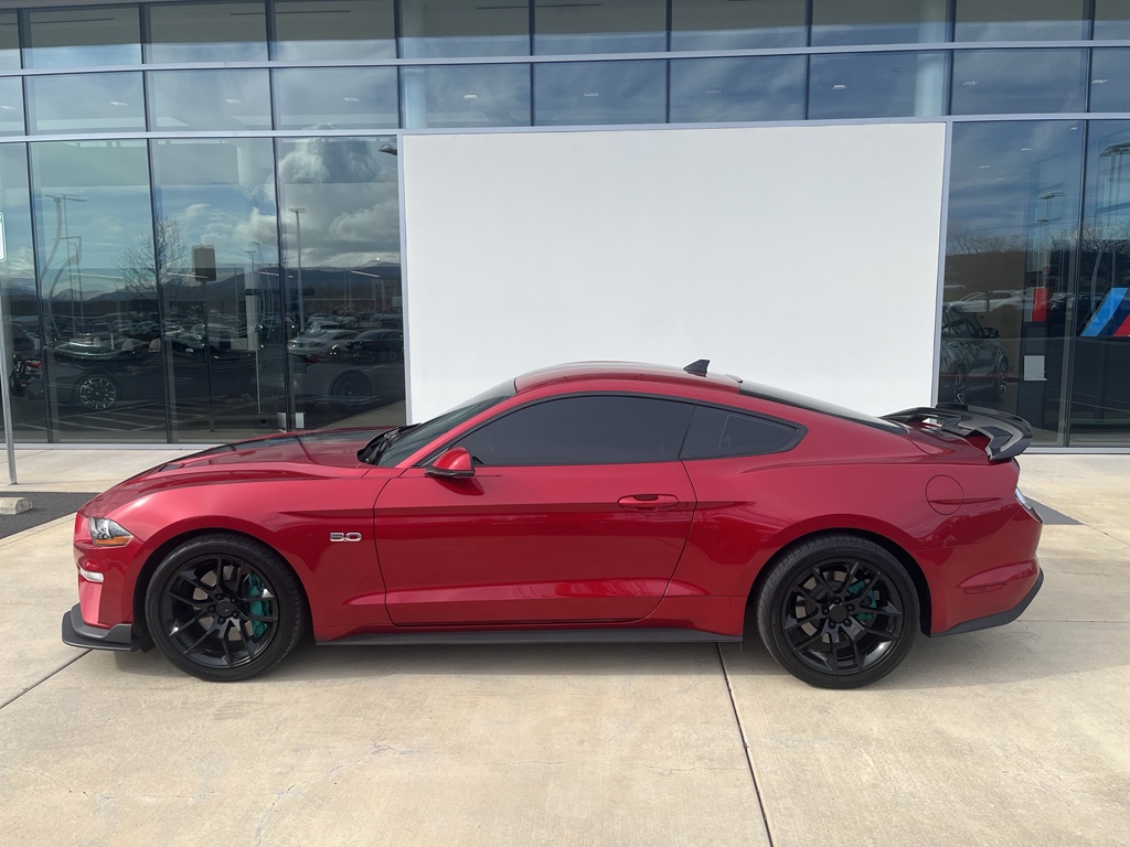 2020 Ford Mustang GT Premium Coupe RWD