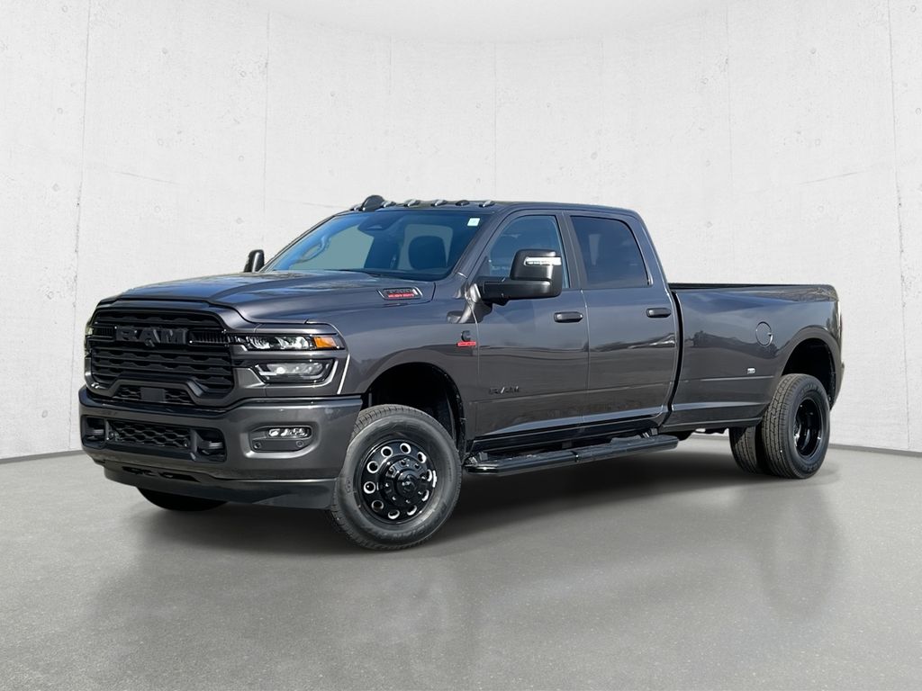 2026 Ram 3500 Big Horn 4x4 Crew Cab 8' Box 
