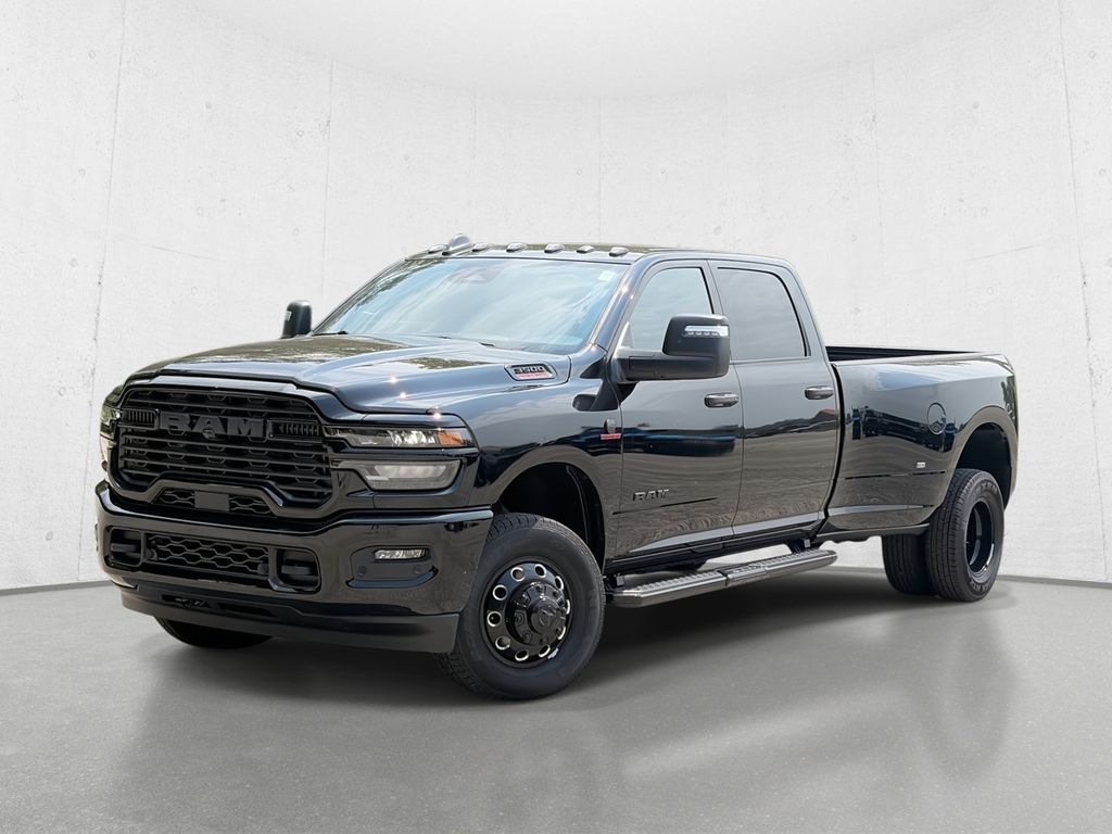 2026 Ram 3500 Big Horn 4x4 Crew Cab 8' Box 