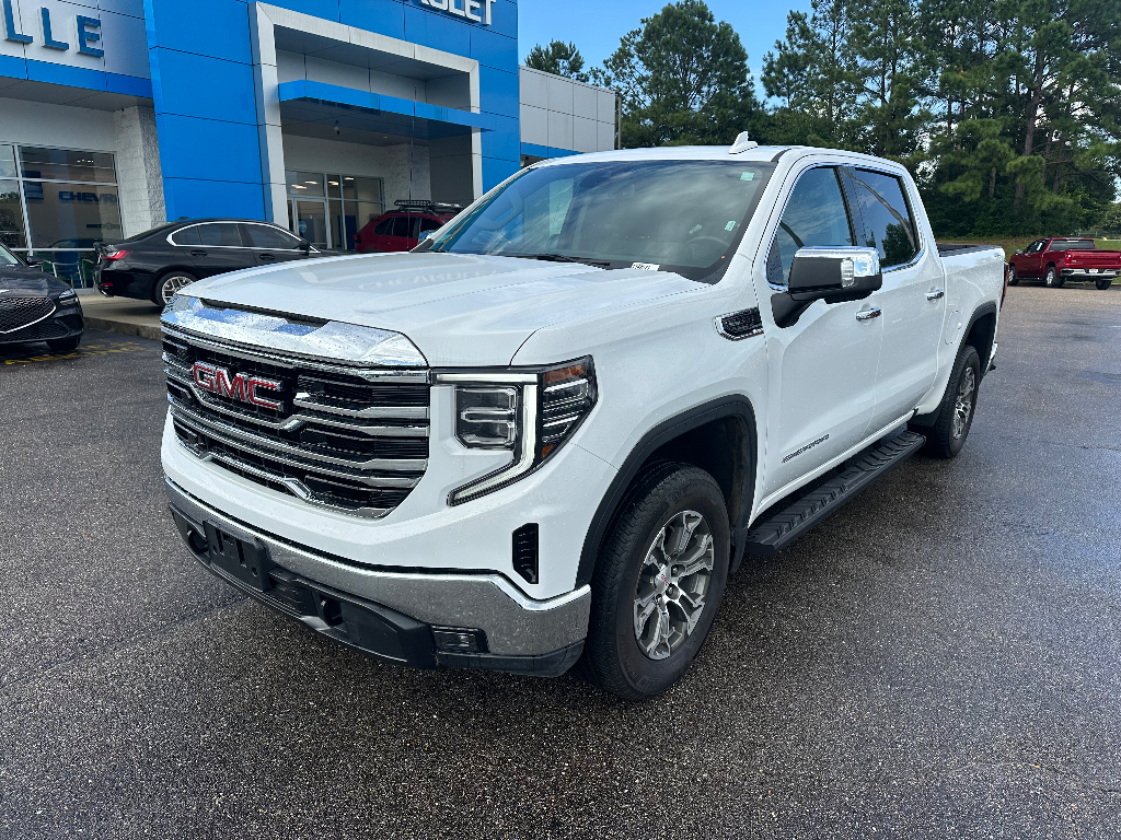 Summit White 2026 GMC Sierra 1500 Pickup Truck Four-Wheel Drive Automatic