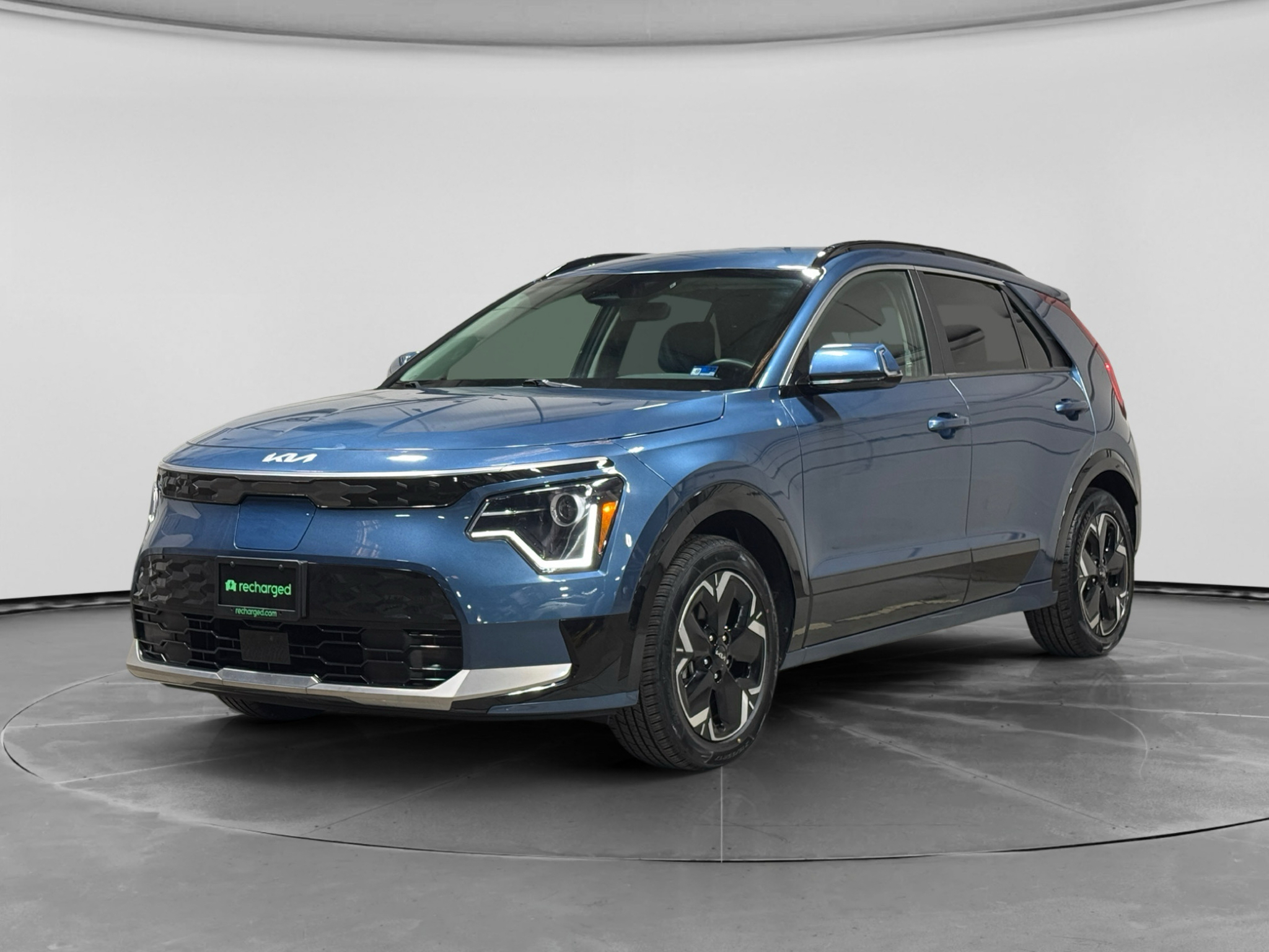 Mineral Blue 2023 Kia Niro EV SUV / Crossover Front-Wheel Drive Automatic