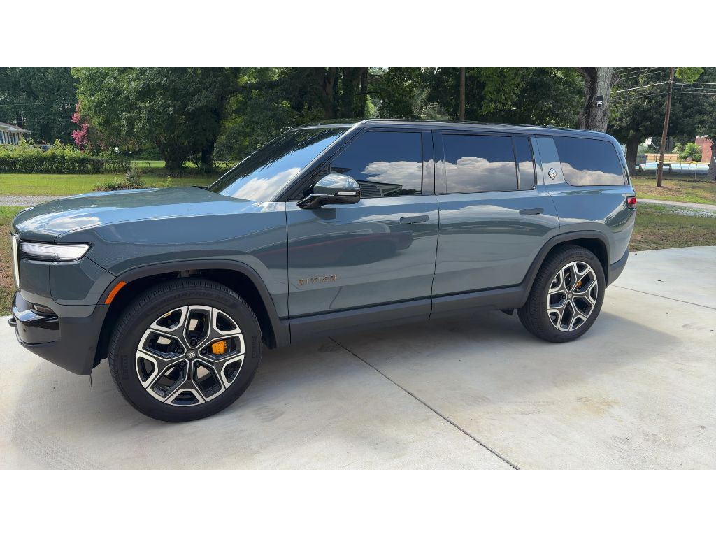 Storm Blue 2026 Rivian R1S SUV / Crossover All-Wheel Drive Automatic