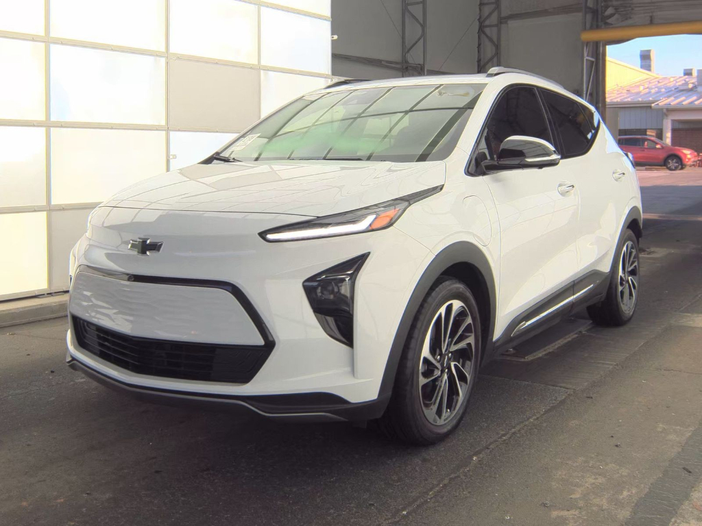 Summit White 2023 Chevrolet Bolt EUV Premier FWD Hatchback Front-Wheel Drive Automatic