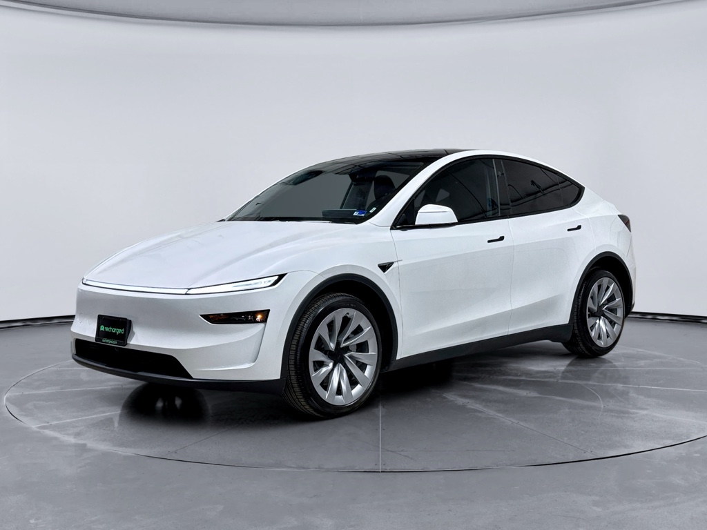 2026 Tesla Model Y Long Range RWD