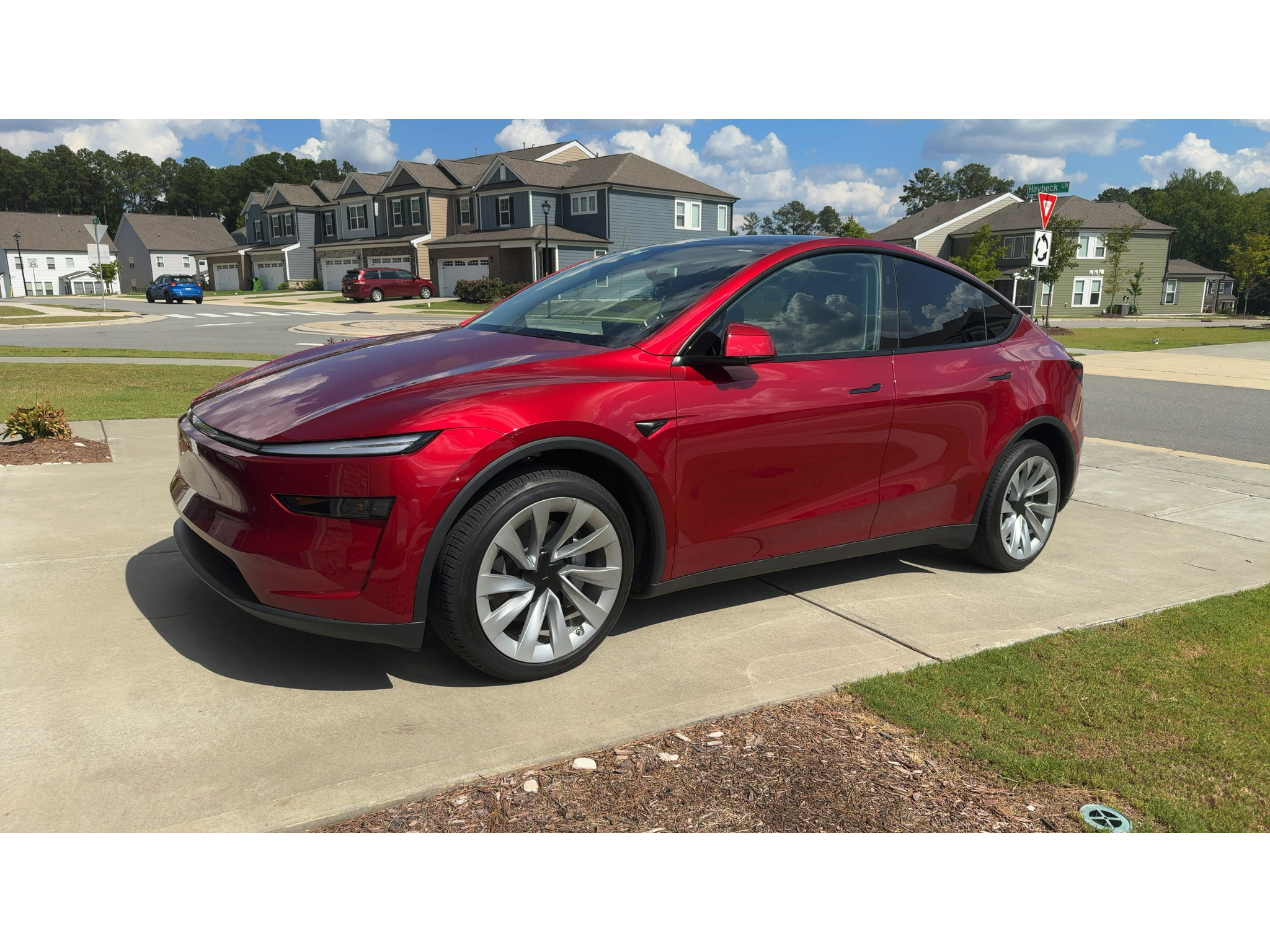 Ultra Red 2026 Tesla Model Y SUV / Crossover Rear-Wheel Drive Automatic