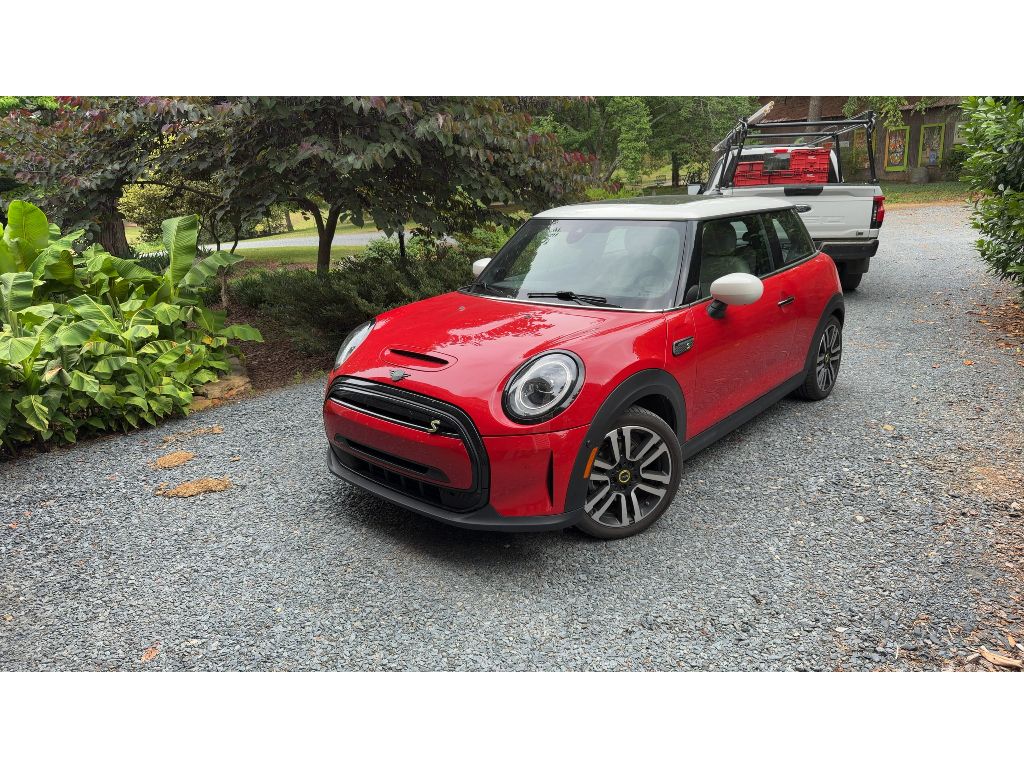 Chili Red 2022 MINI Cooper Hatchback Front-Wheel Drive Automatic