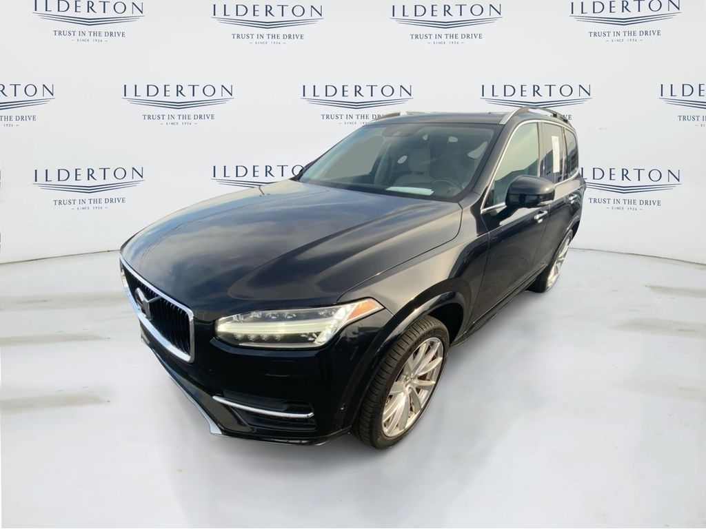 2016 Volvo XC90 T6 Momentum AWD