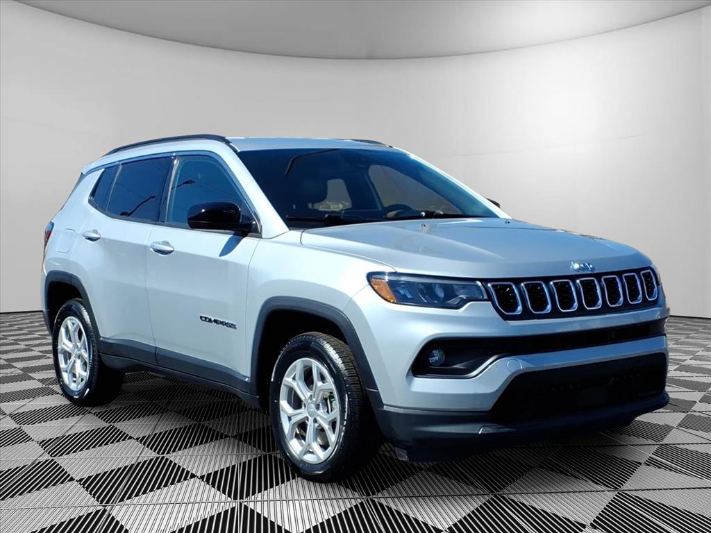 2024 Jeep Compass Latitude 4WD