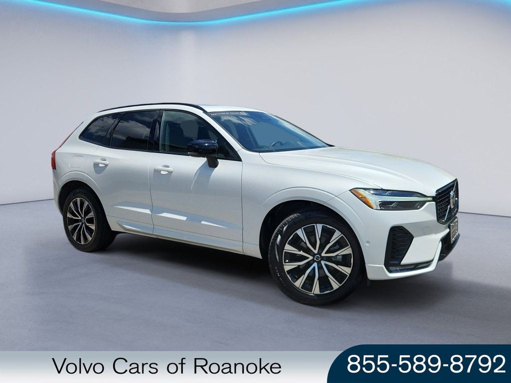 Crystal White Metallic 2025 Volvo XC60 B5 Plus Dark Theme AWD SUV / Crossover All-Wheel Drive 8-Speed Automatic