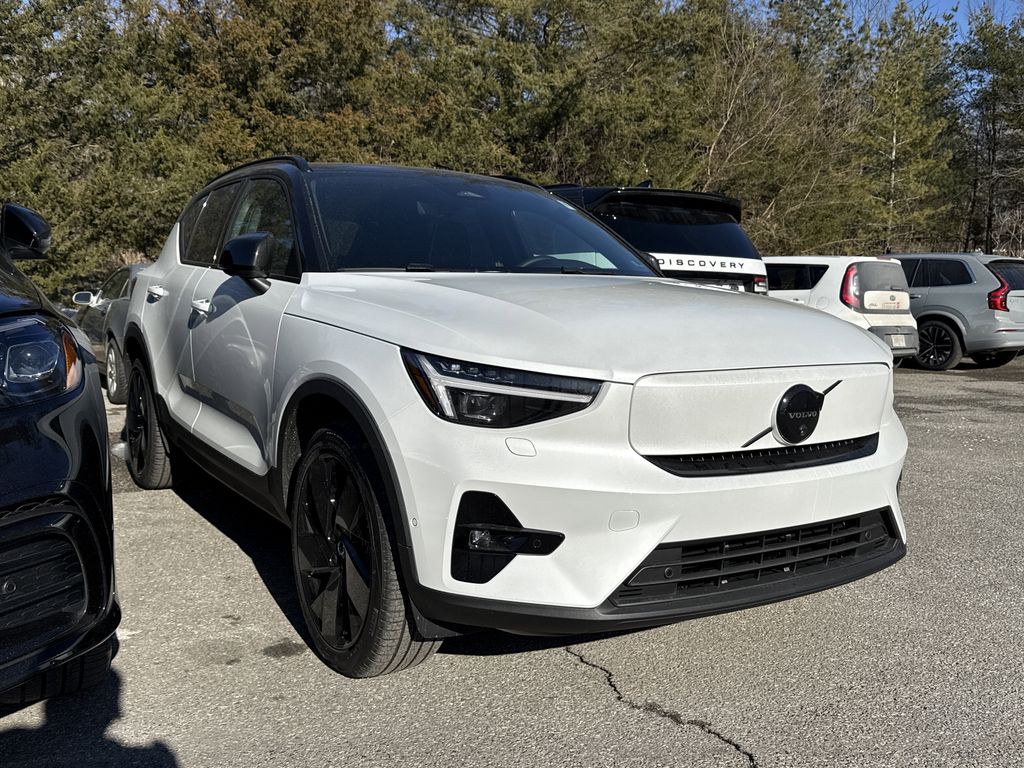 2026 Volvo EX40 Twin Ultra Black Edition AWD