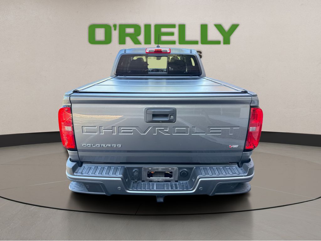 View vehicle photo 4