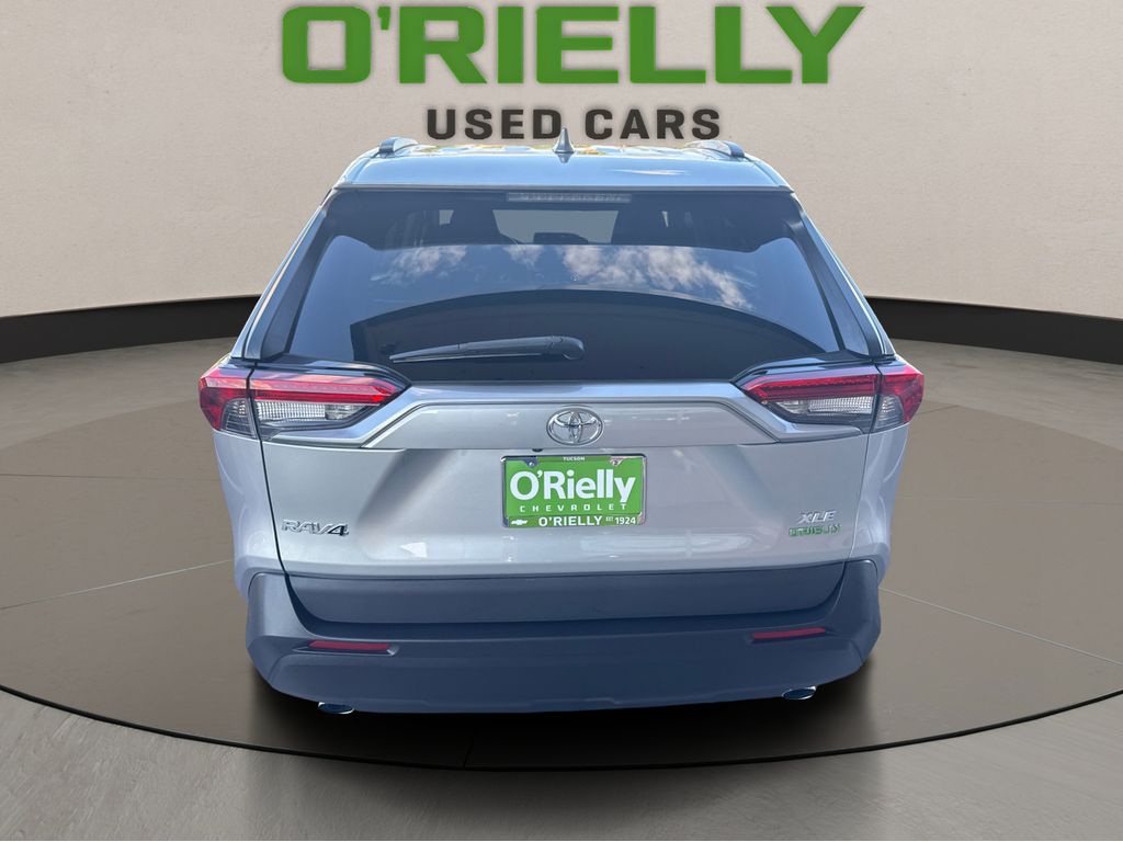 View vehicle photo 5